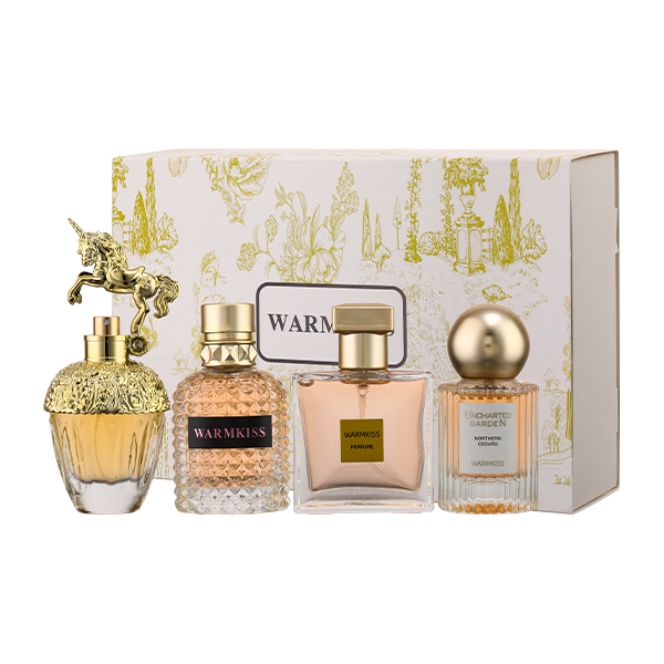 Liberal pair of perfume set